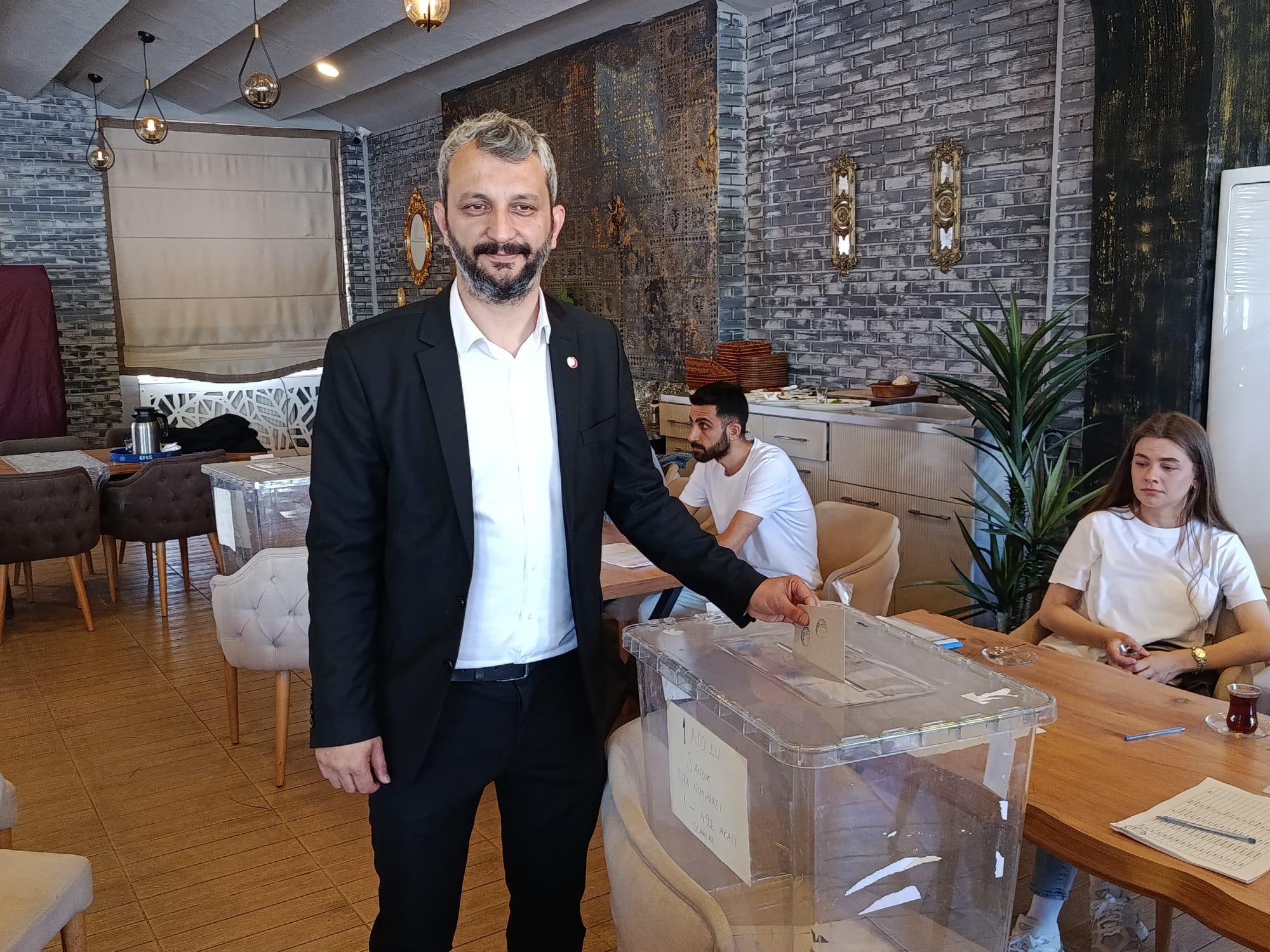 Genel Sağlık-İş Sendikası Edirne Şubesi, geleneksel dayanışma kahvaltısını gerçekleştirirken aynı zamanda Olağan Seçimli Genel Kurulu’nu da gerçekleştirildi. 